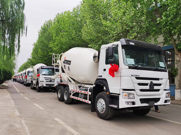 服务外洋工程建设，，，勇做“一带一起”建设“排头兵”